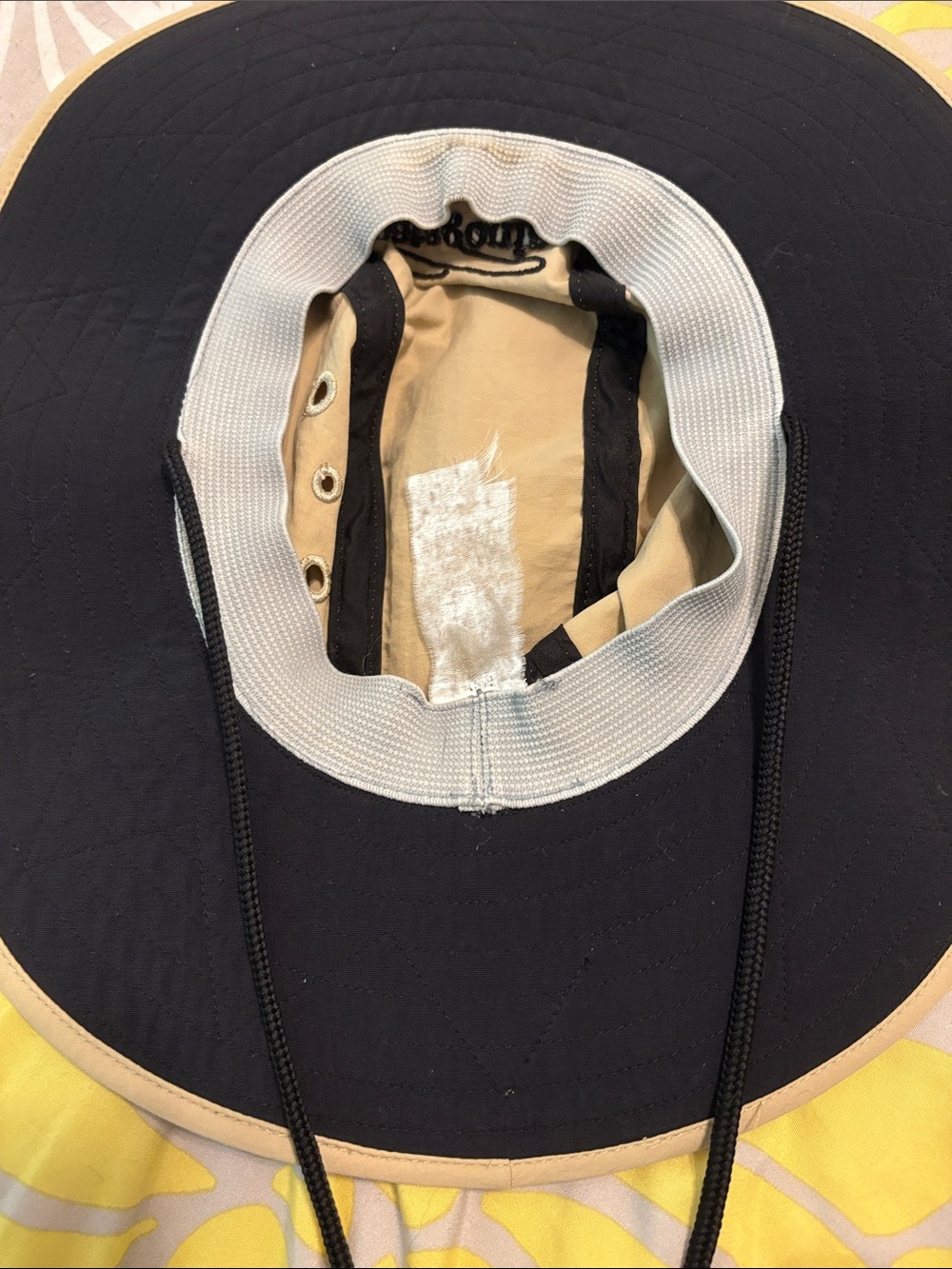 Patagonia Beige Wide-Brim Outdoor Hat - Picture 7 of 10